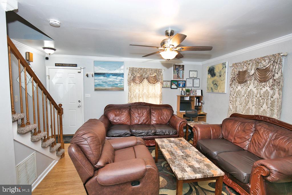 KING WILLIAMS COURT - Residential