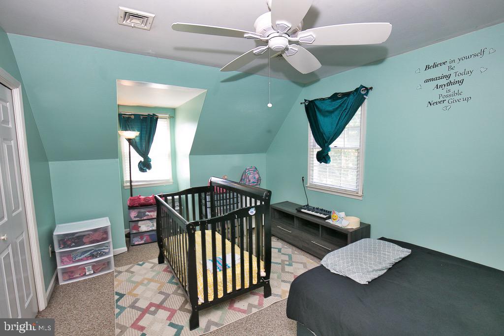 KING WILLIAMS COURT - Residential