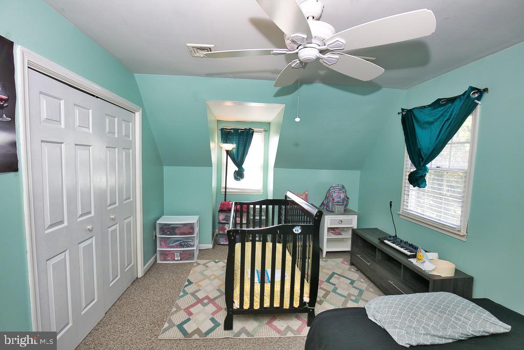 KING WILLIAMS COURT - Residential