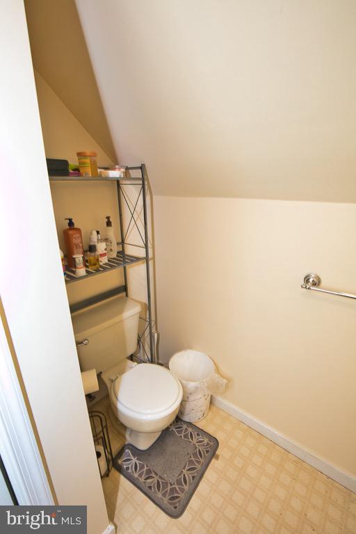 KING WILLIAMS COURT - Residential