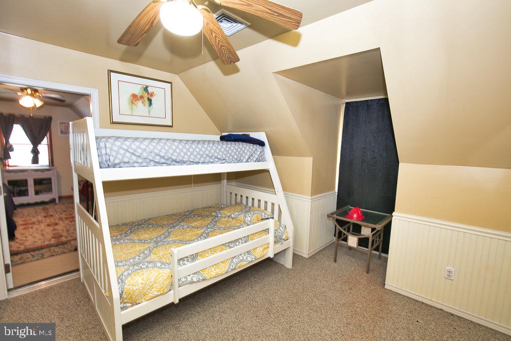 KING WILLIAMS COURT - Residential