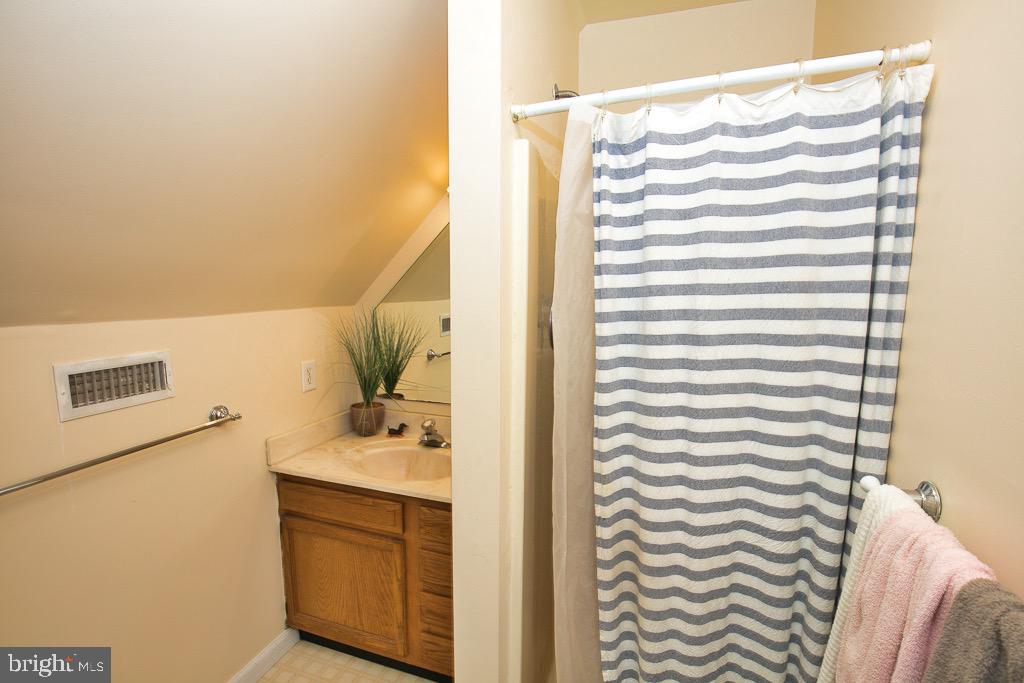 KING WILLIAMS COURT - Residential