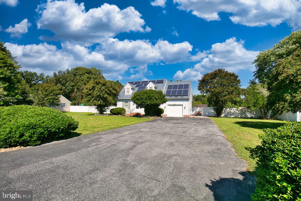 803 LYNDHURST LANE