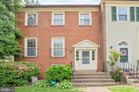 8644 DELLWAY LANE VIENNA VA 22180