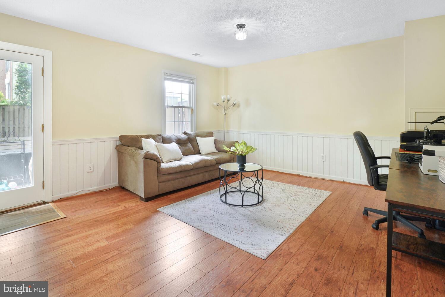 DUNN LORING VILLAGE - Residential