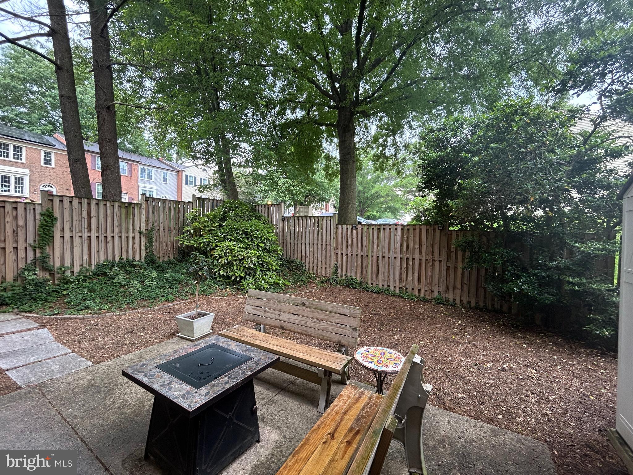 DUNN LORING VILLAGE - Residential