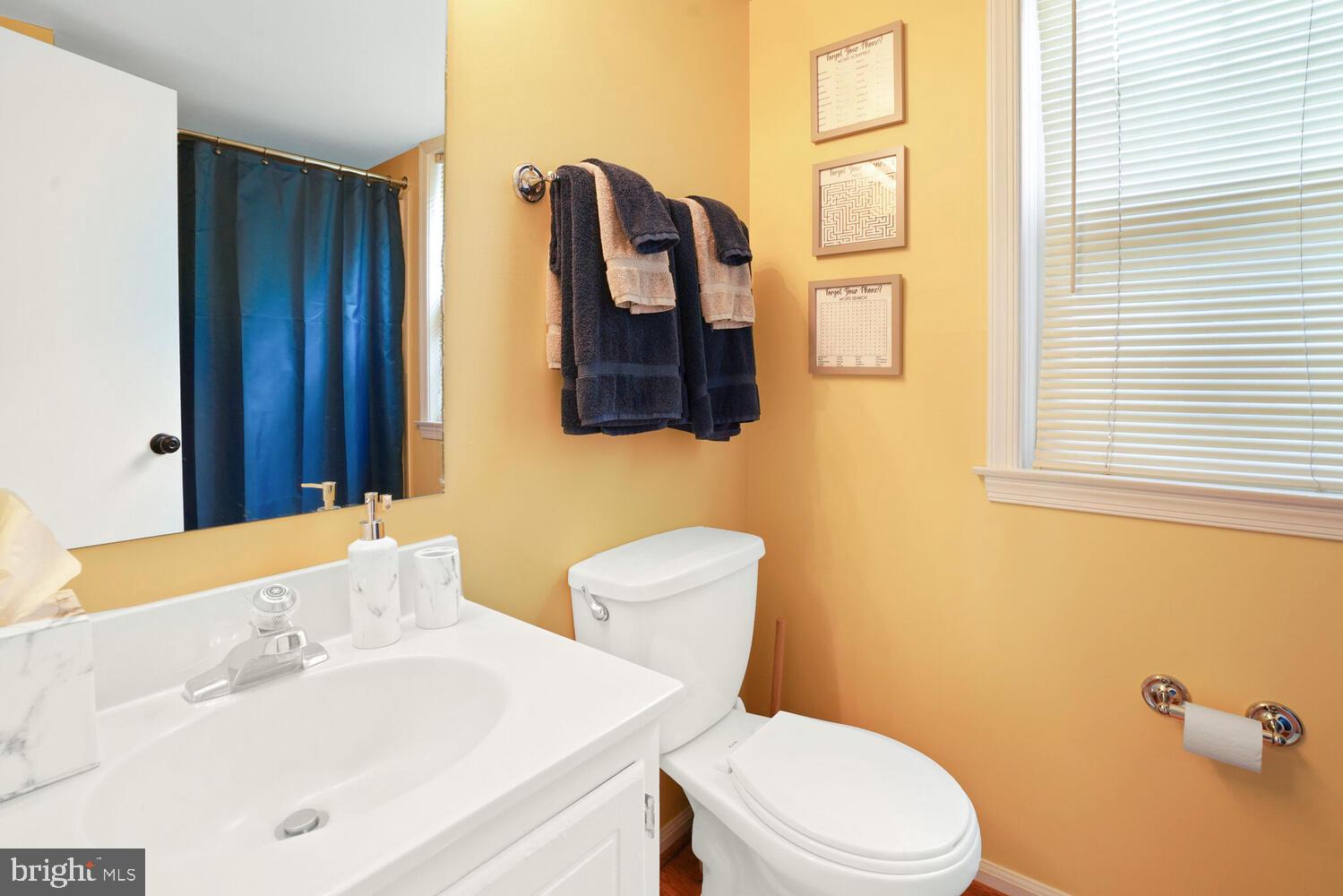 DUNN LORING VILLAGE - Residential