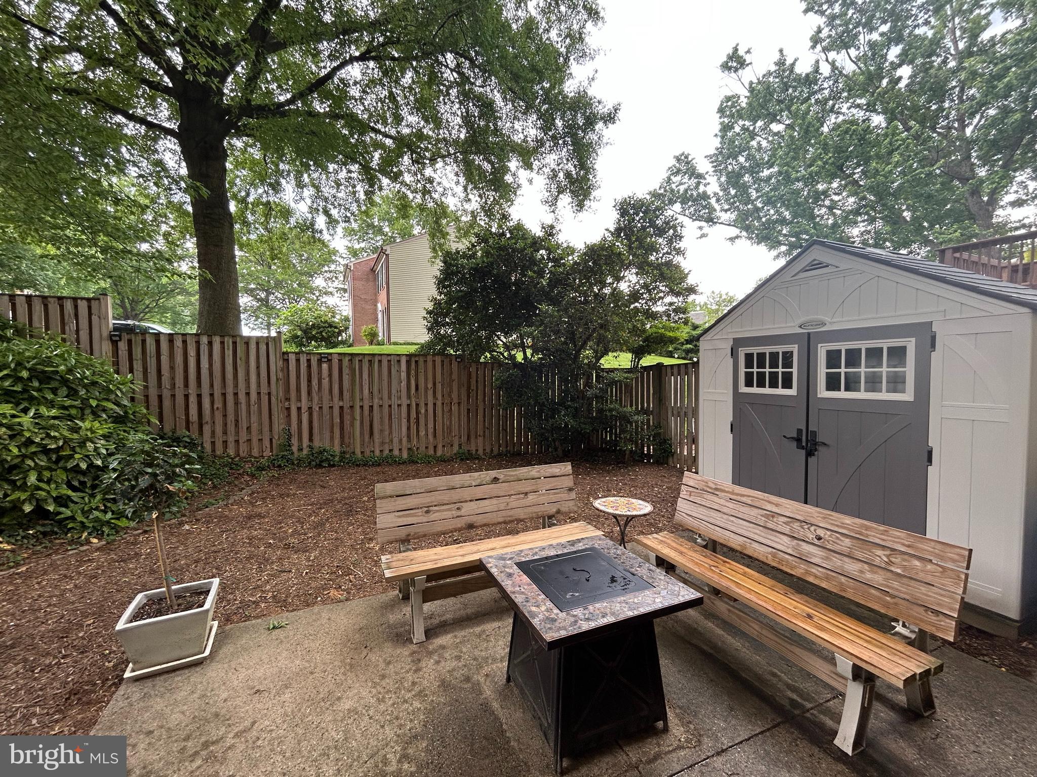 DUNN LORING VILLAGE - Residential