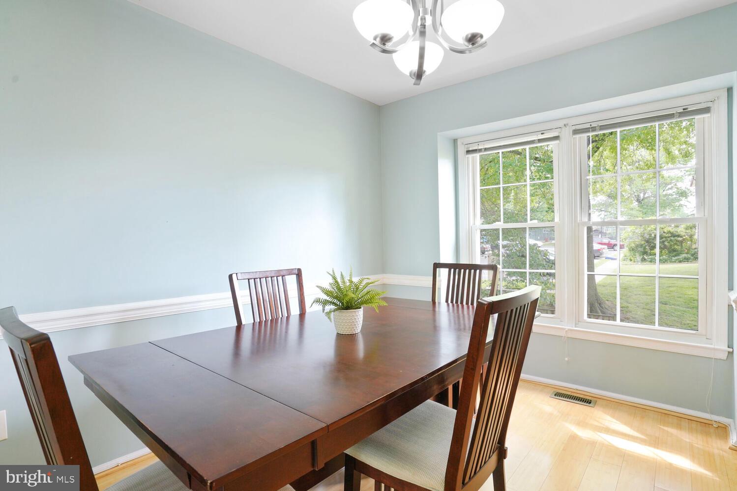 DUNN LORING VILLAGE - Residential