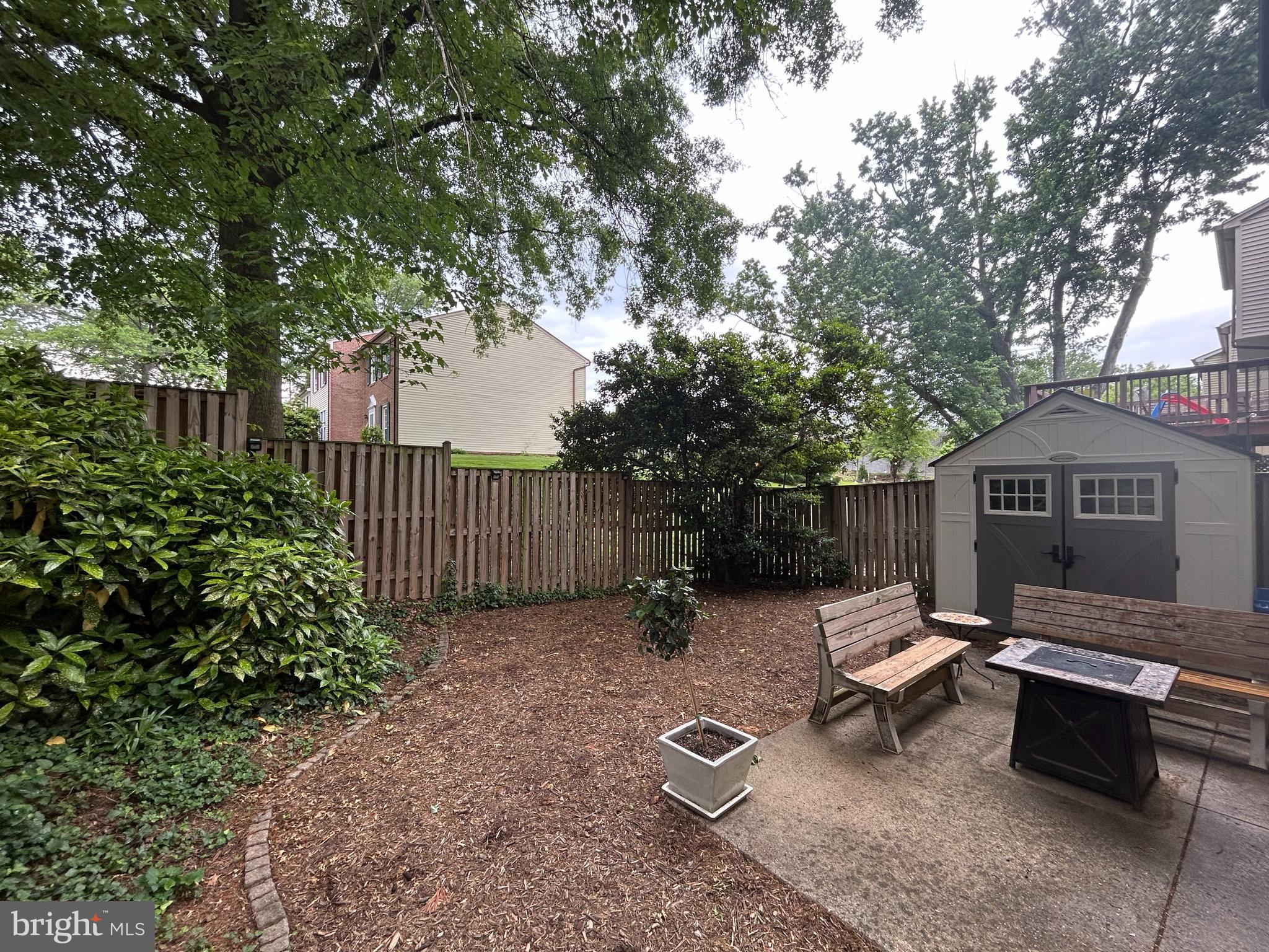 DUNN LORING VILLAGE - Residential