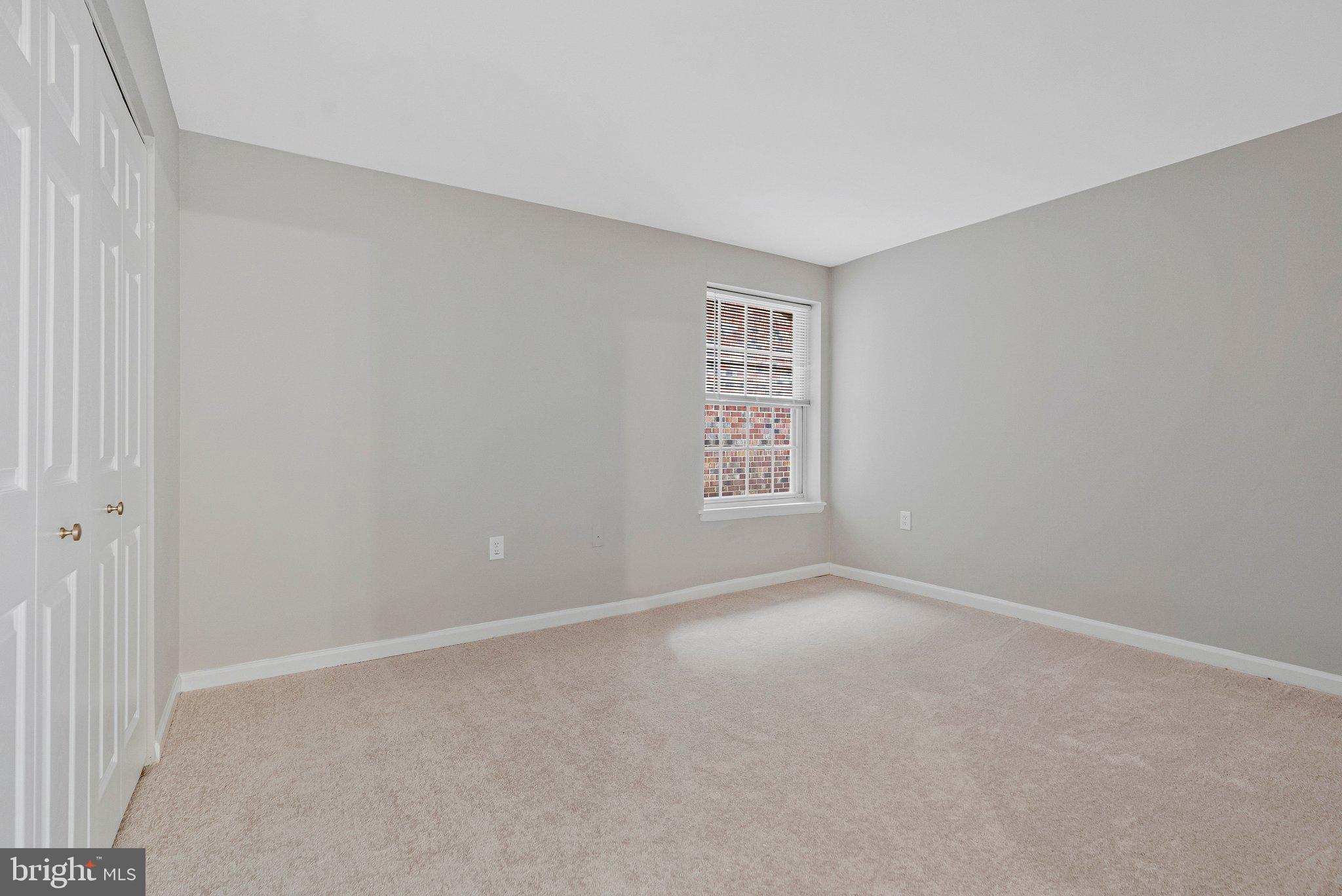 MC LEAN CHASE - Residential