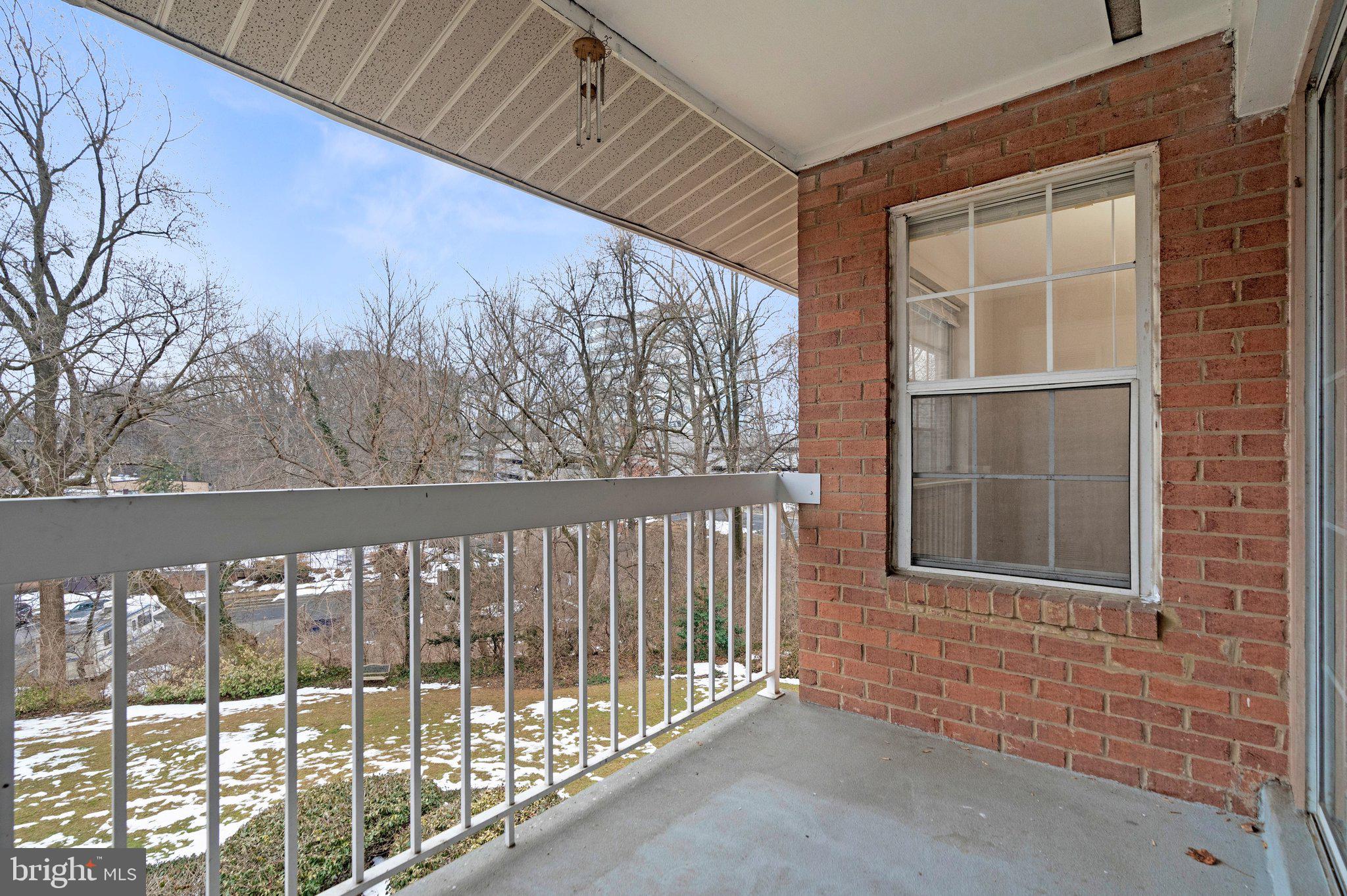 MC LEAN CHASE - Residential