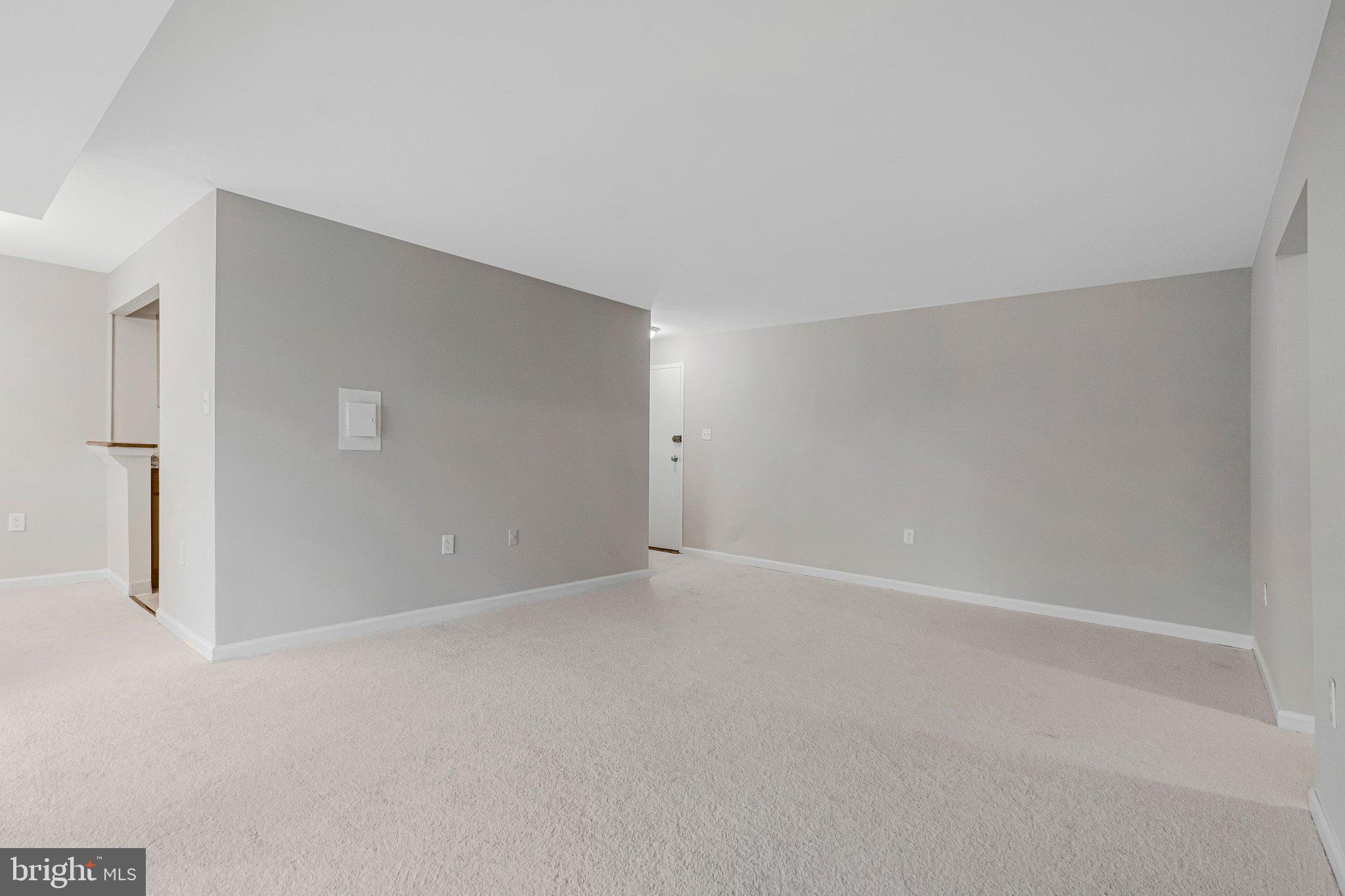 MC LEAN CHASE - Residential