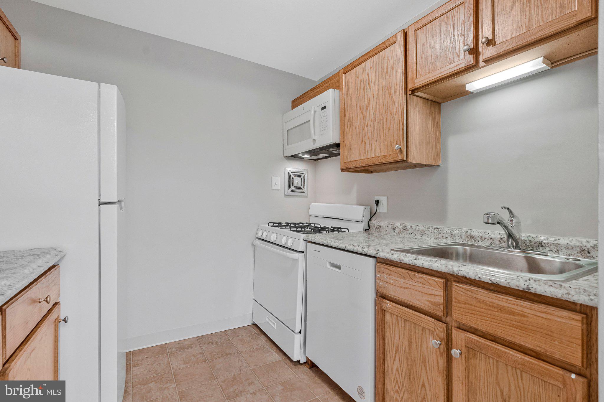 MC LEAN CHASE - Residential