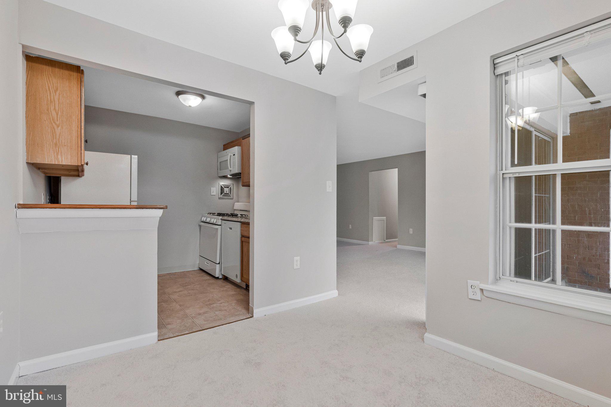 MC LEAN CHASE - Residential