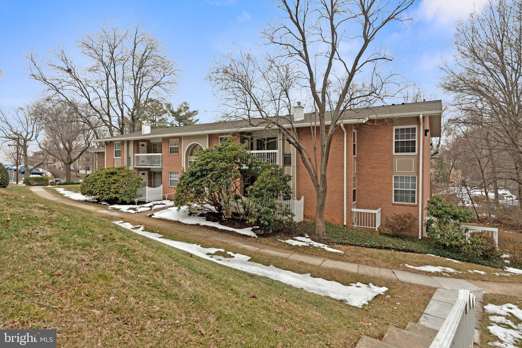 MC LEAN CHASE - Residential