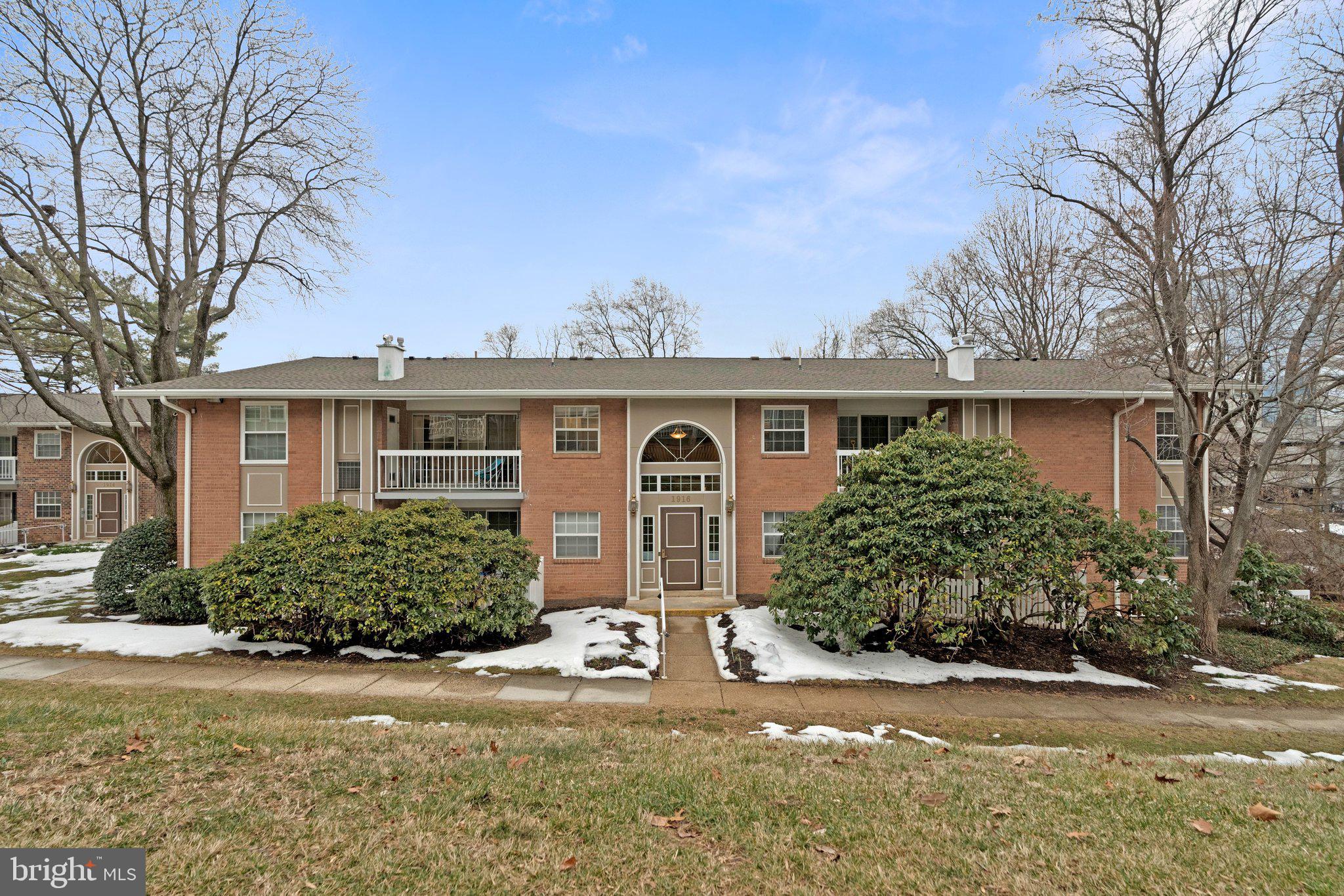 MC LEAN CHASE - Residential