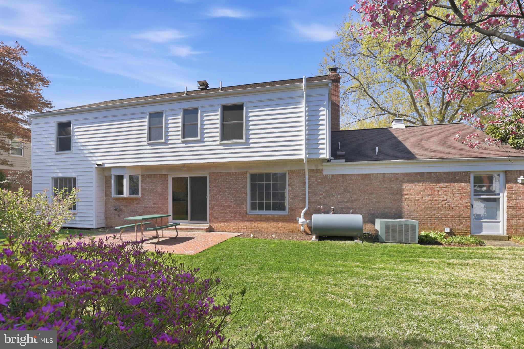 FOX HILLS WEST - Residential