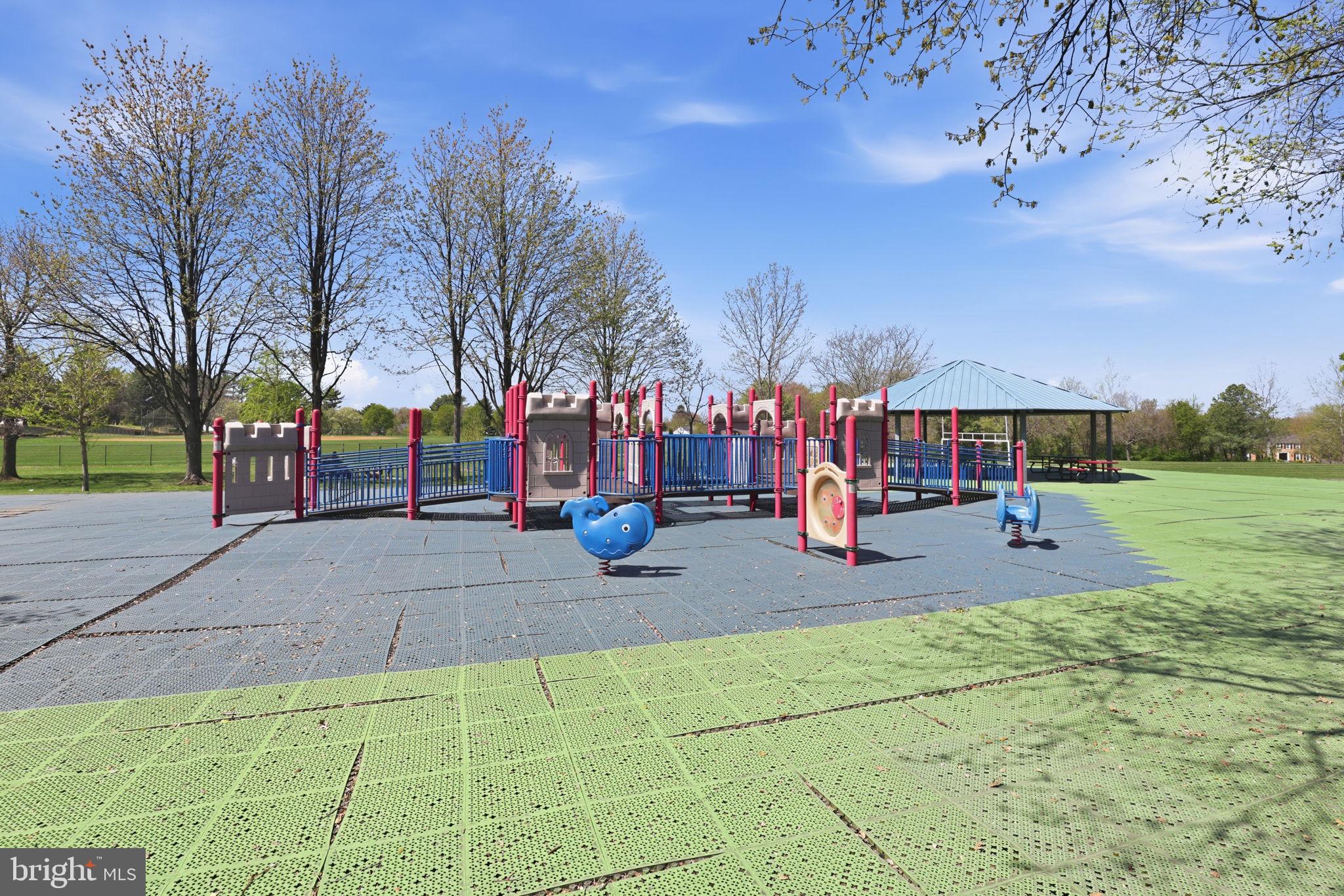 FOX HILLS WEST - Residential