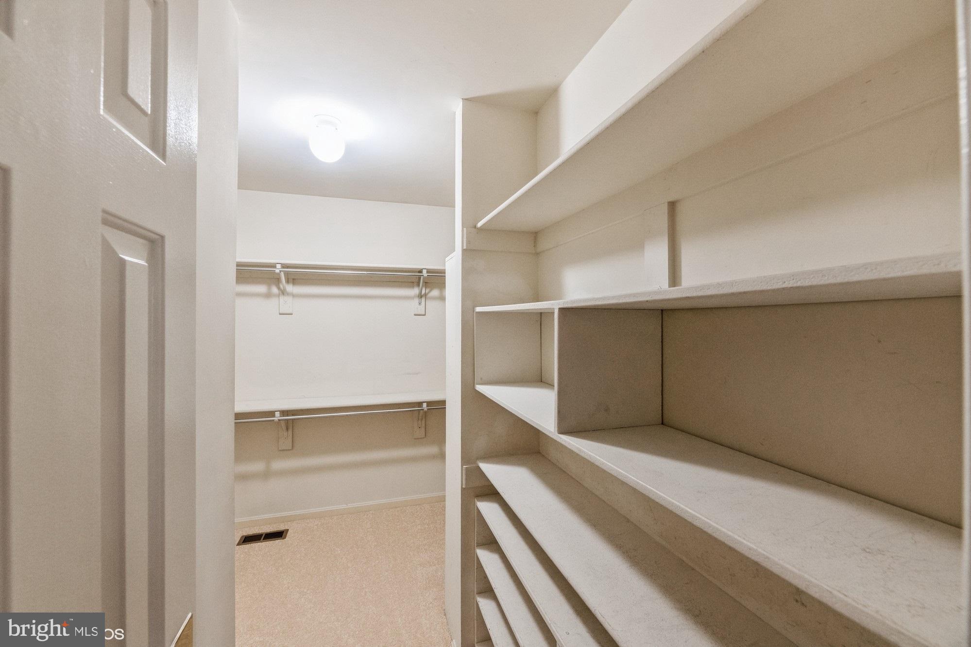 SULLY STATION - Residential