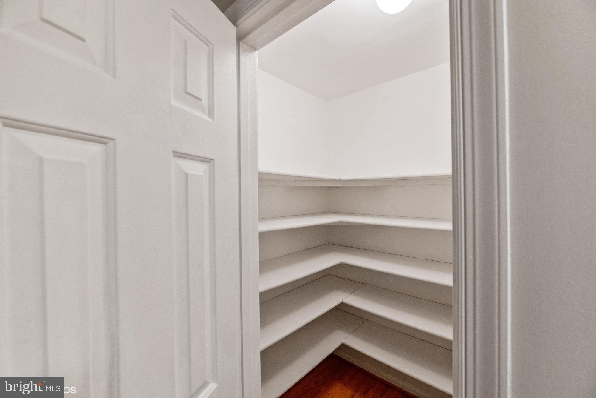 SULLY STATION - Residential