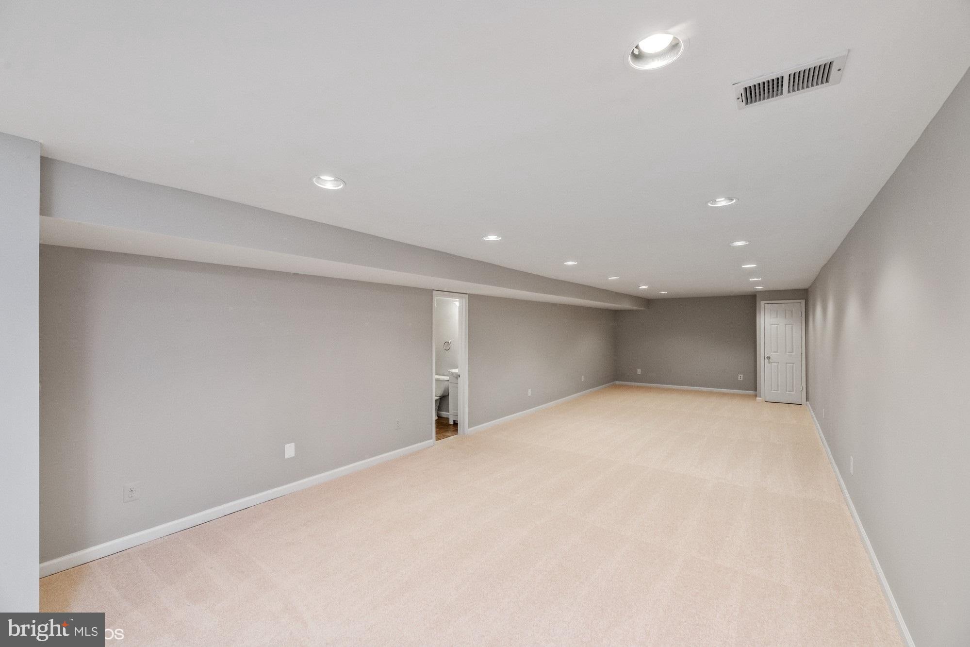 SULLY STATION - Residential