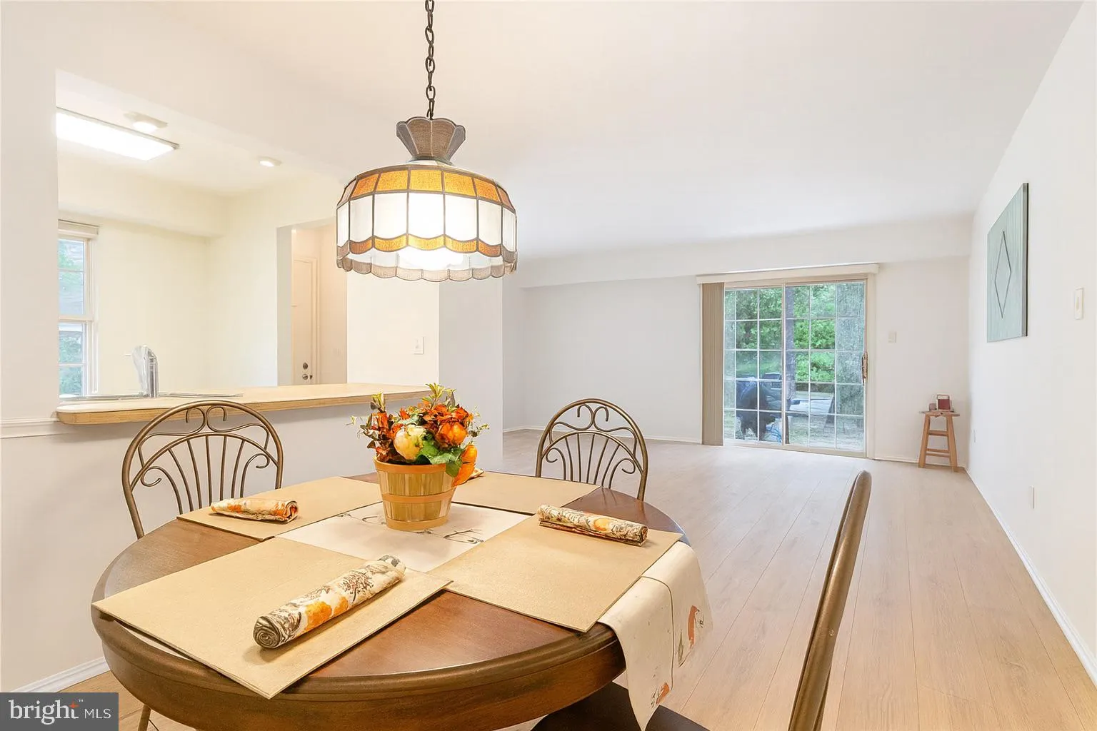 Newtown, Pennsylvania 18940, United States, 2 Bedrooms Bedrooms, ,1 BathroomBathrooms,Residential,Contingent,202088