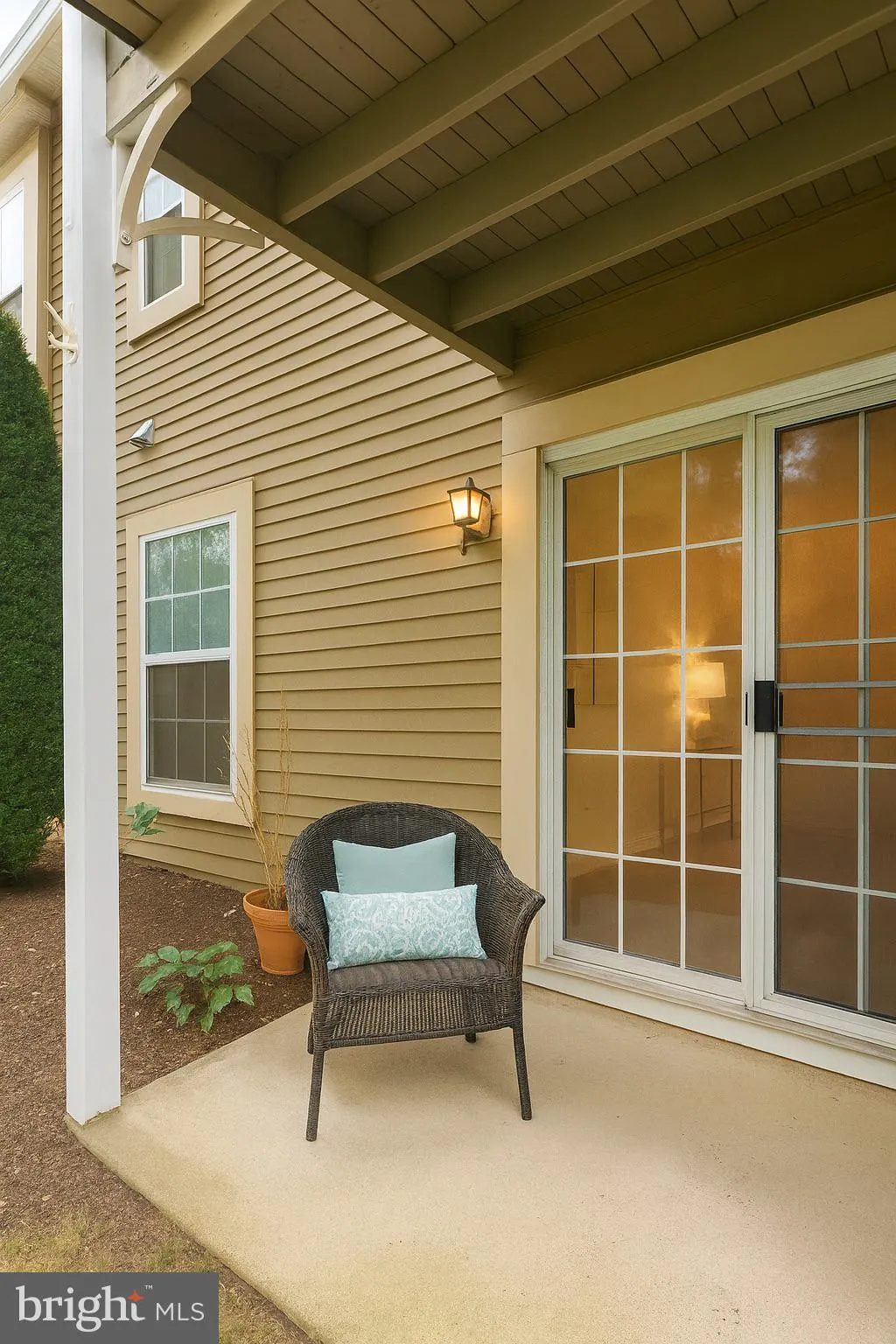 Newtown, Pennsylvania 18940, United States, 2 Bedrooms Bedrooms, ,1 BathroomBathrooms,Residential,Contingent,202088