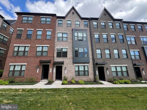43339 GOSHEN RUN SQUARE ASHBURN VA 20148