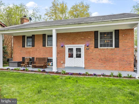 202 Glade Boulevard, Walkersville, MD MLS: MDFR2061226