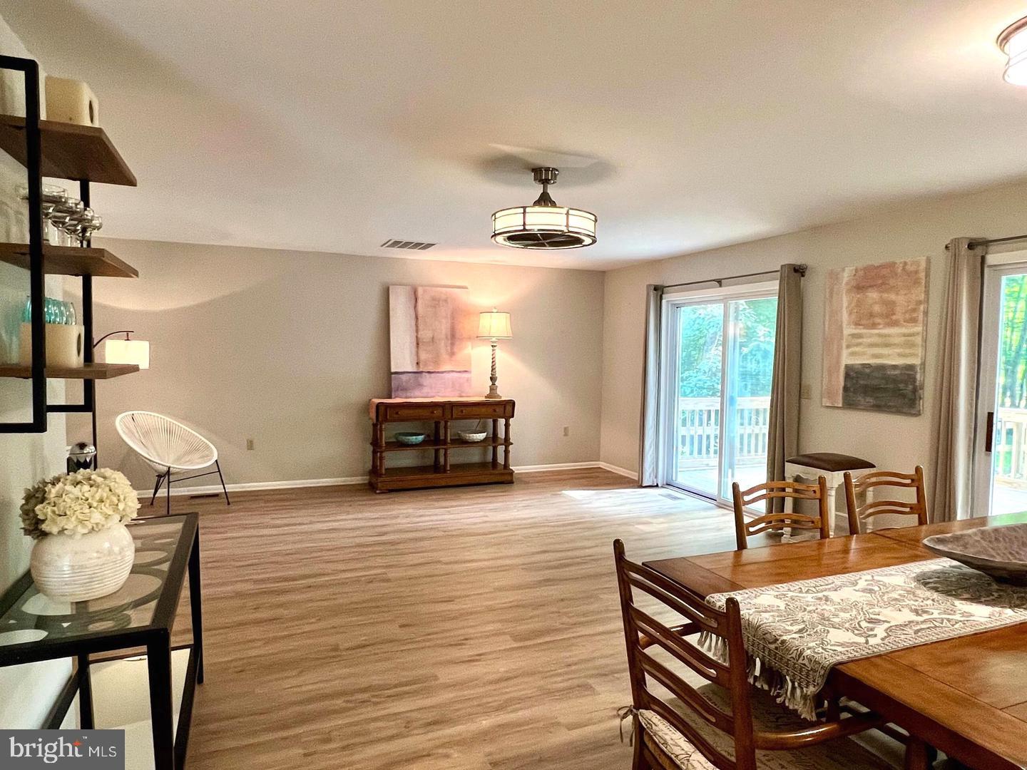 12 GREENWOOD SHOALS