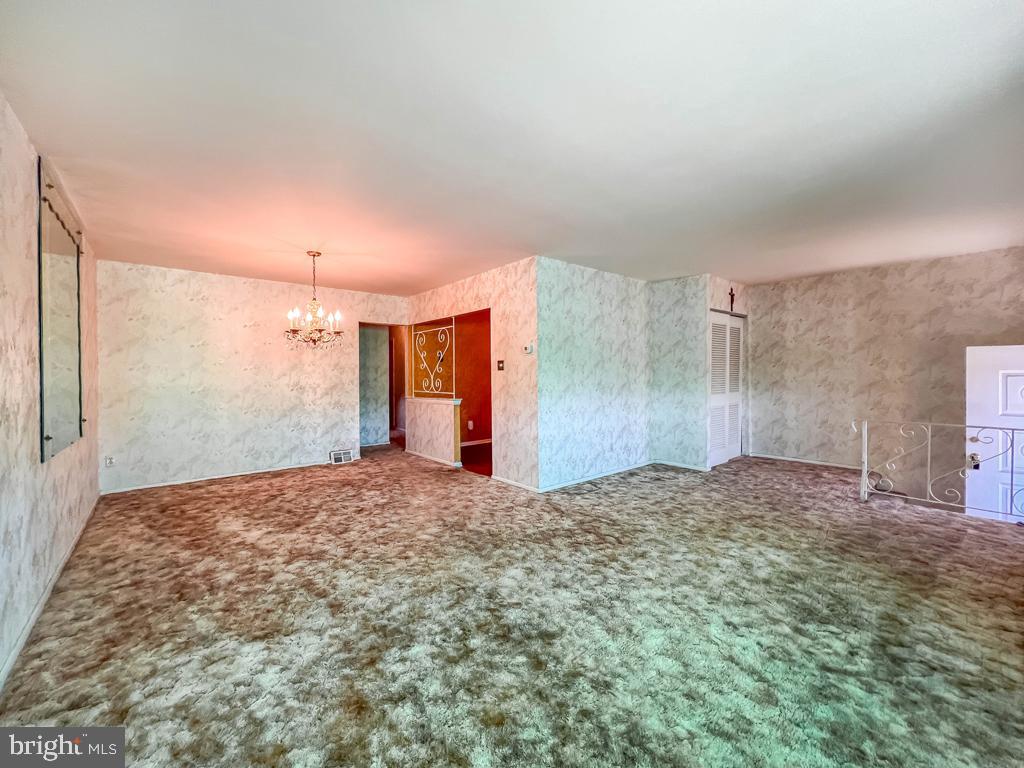 BUSTLETON - Residential