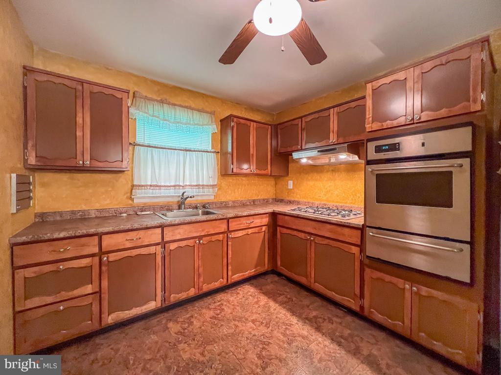 BUSTLETON - Residential