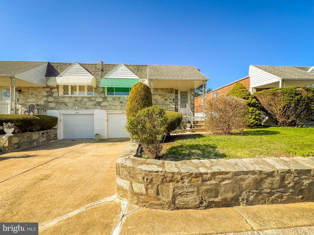 BUSTLETON - Residential