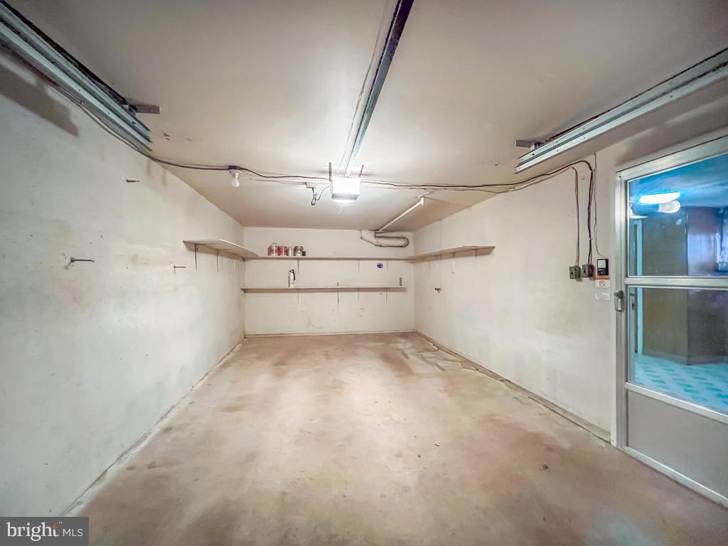 BUSTLETON - Residential