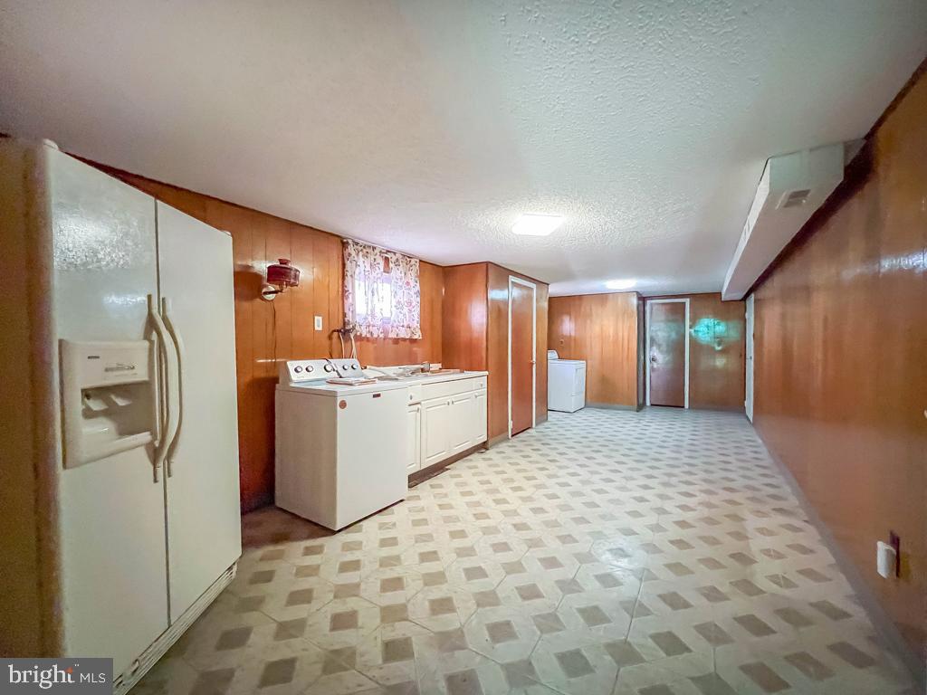 BUSTLETON - Residential