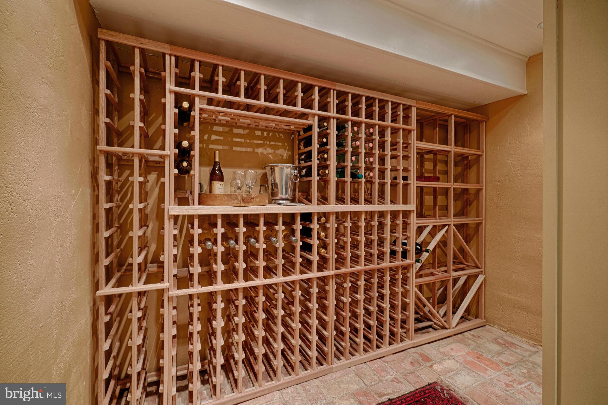 COUNTRY CLUB HILLS - Residential