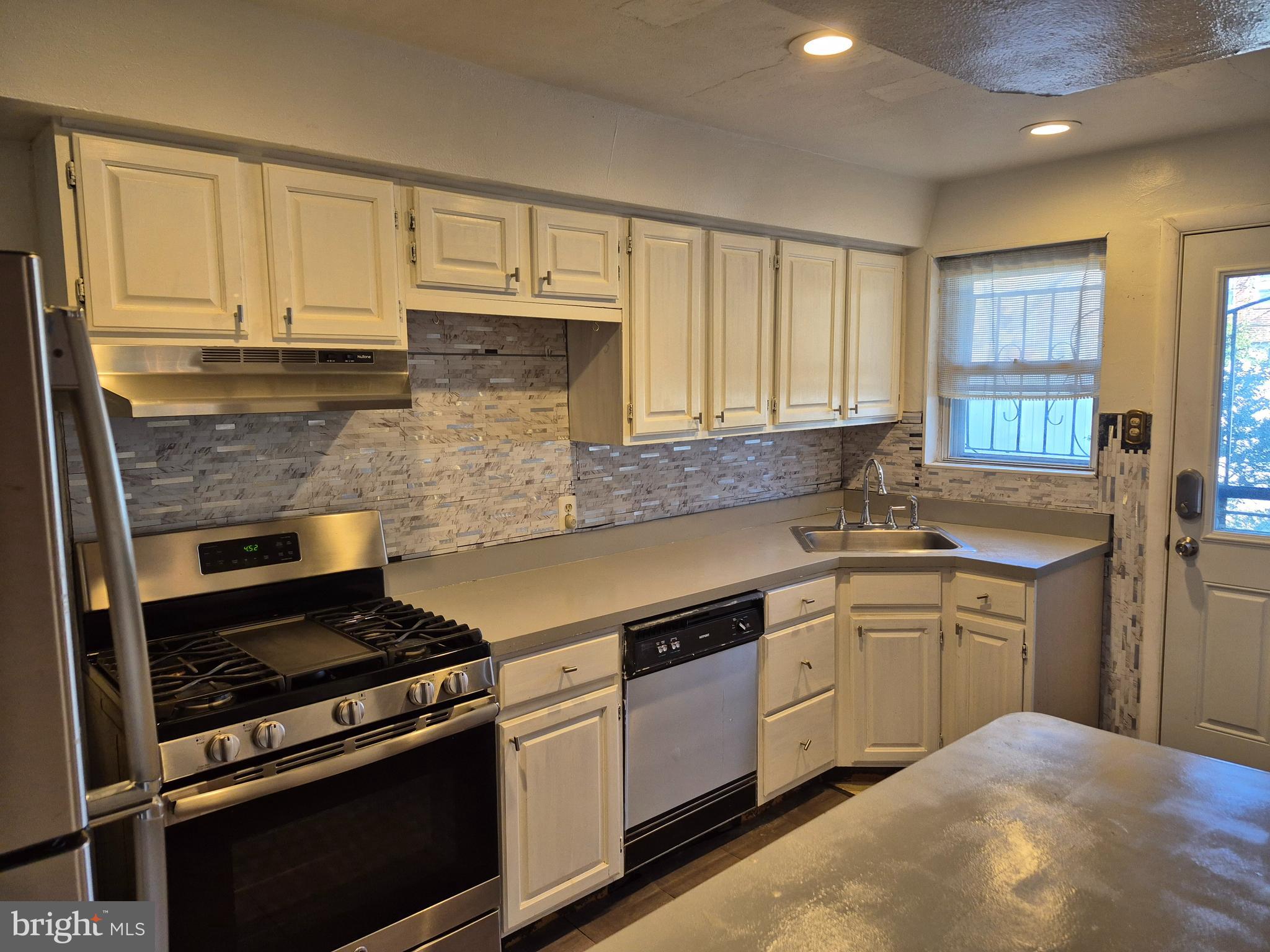 PHILADELPHIA (NORTH) - Residential