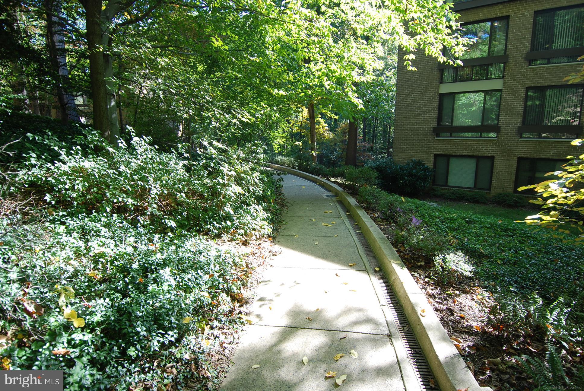 SUMNER VILLAGE - Residential