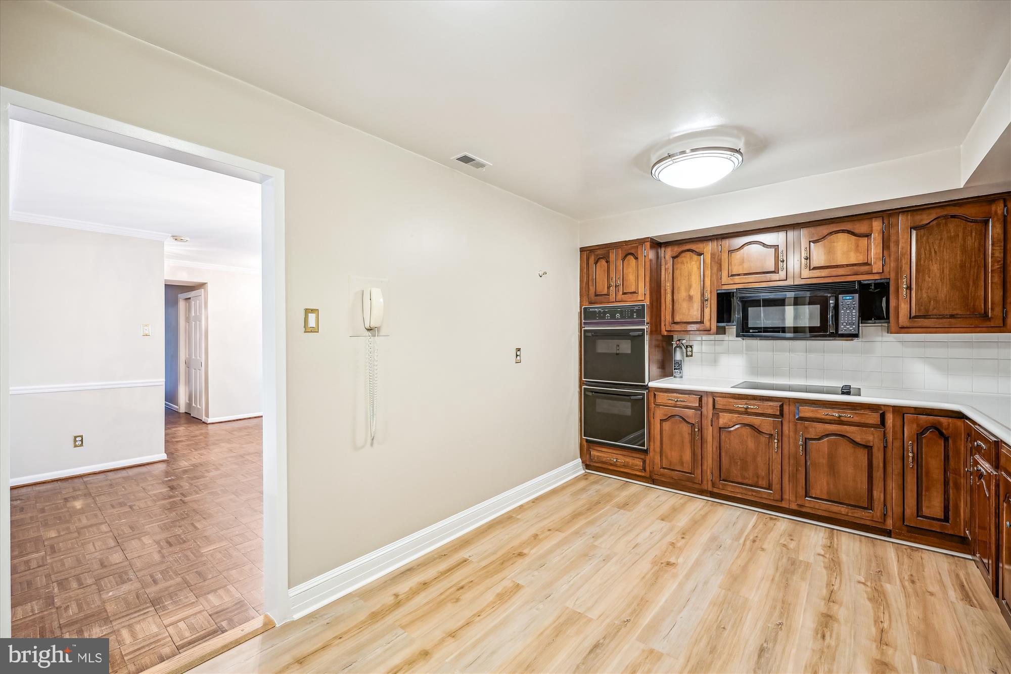 SUMNER VILLAGE - Residential