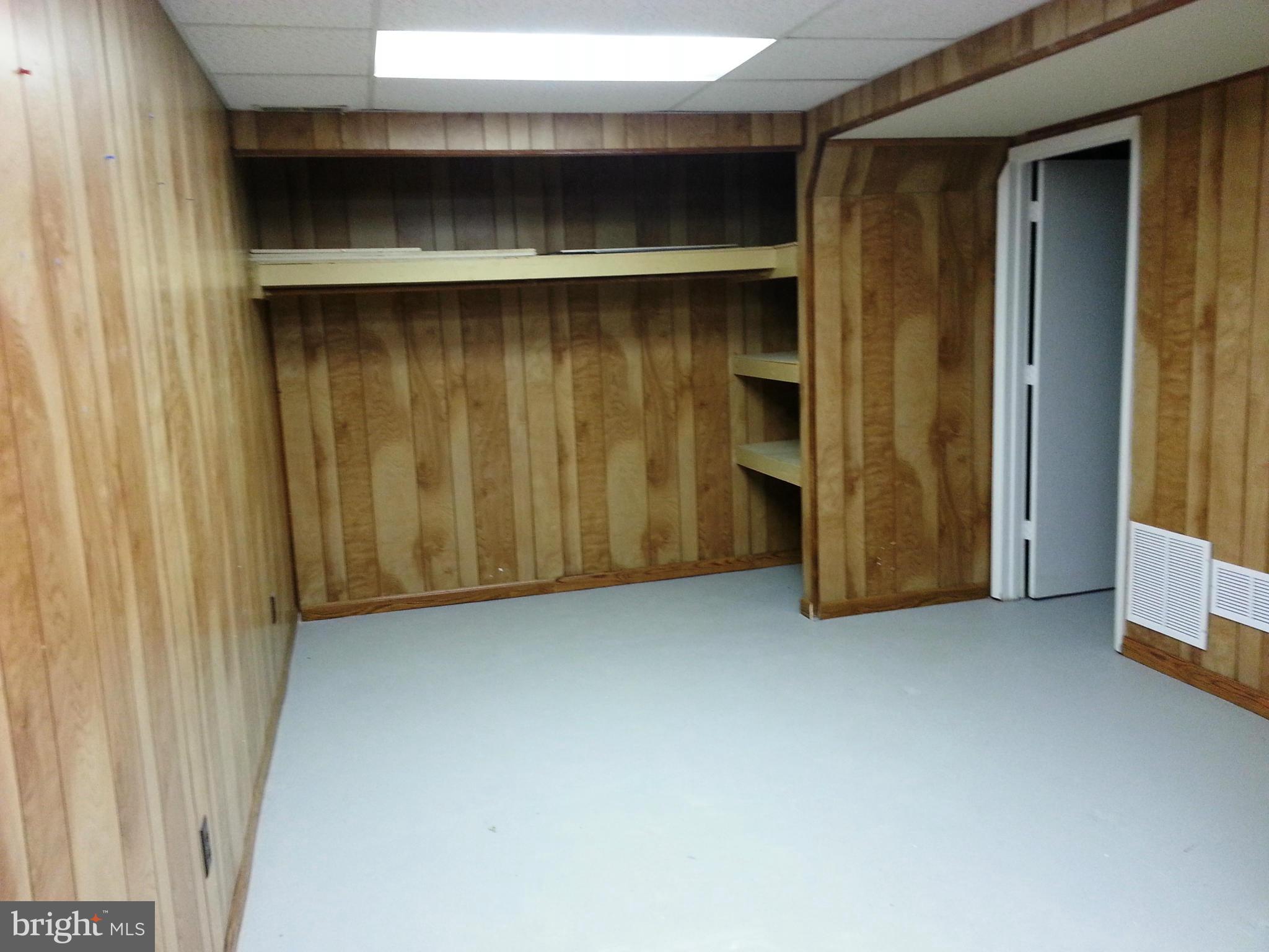 COUNTRY CLUB - Residential