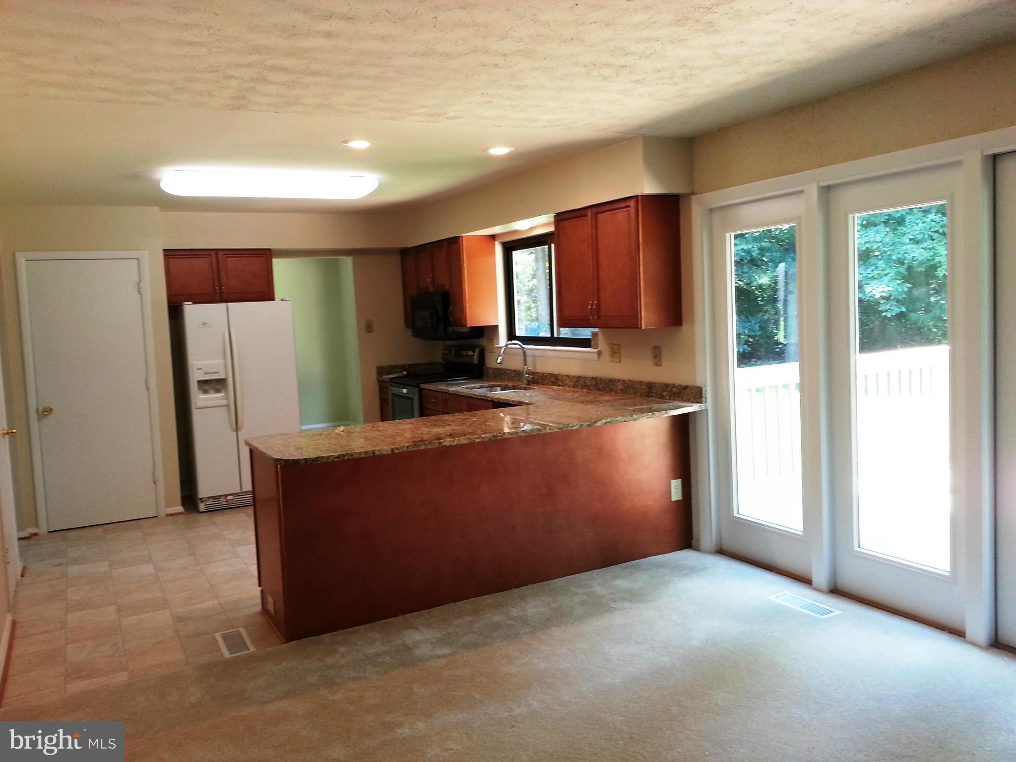 COUNTRY CLUB - Residential