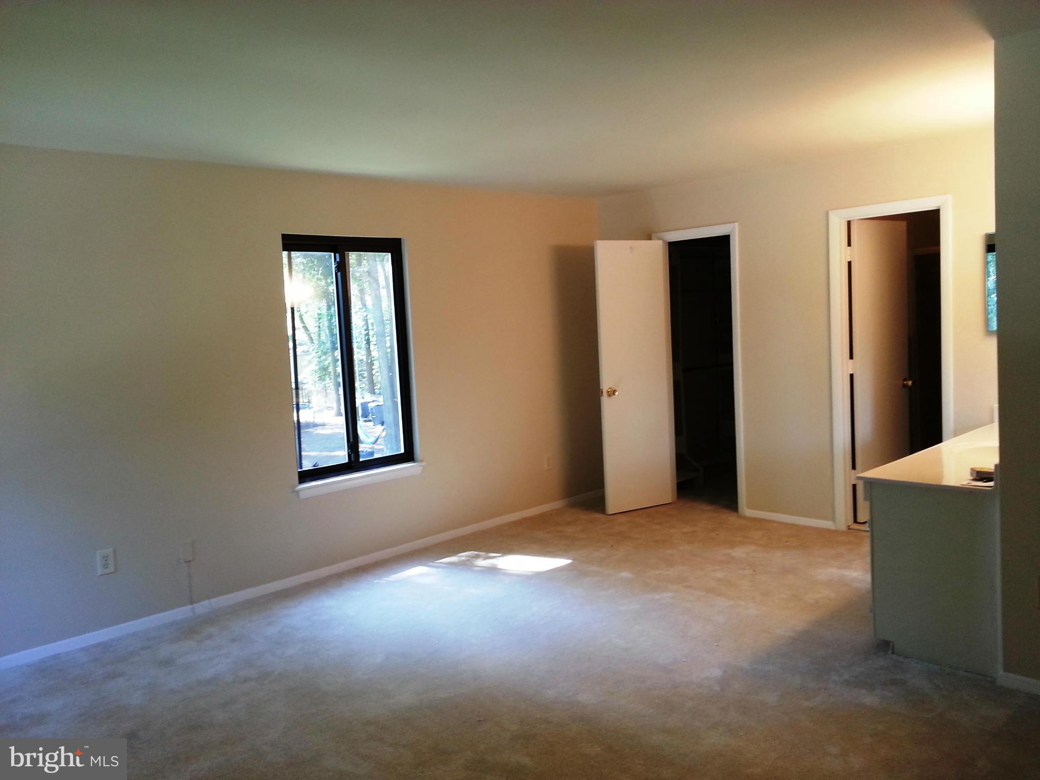 COUNTRY CLUB - Residential