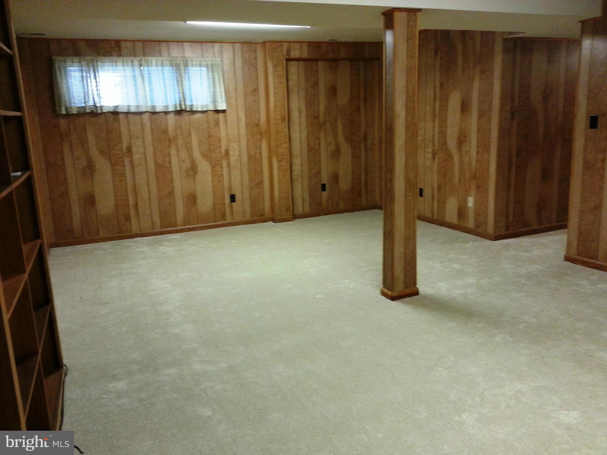 COUNTRY CLUB - Residential