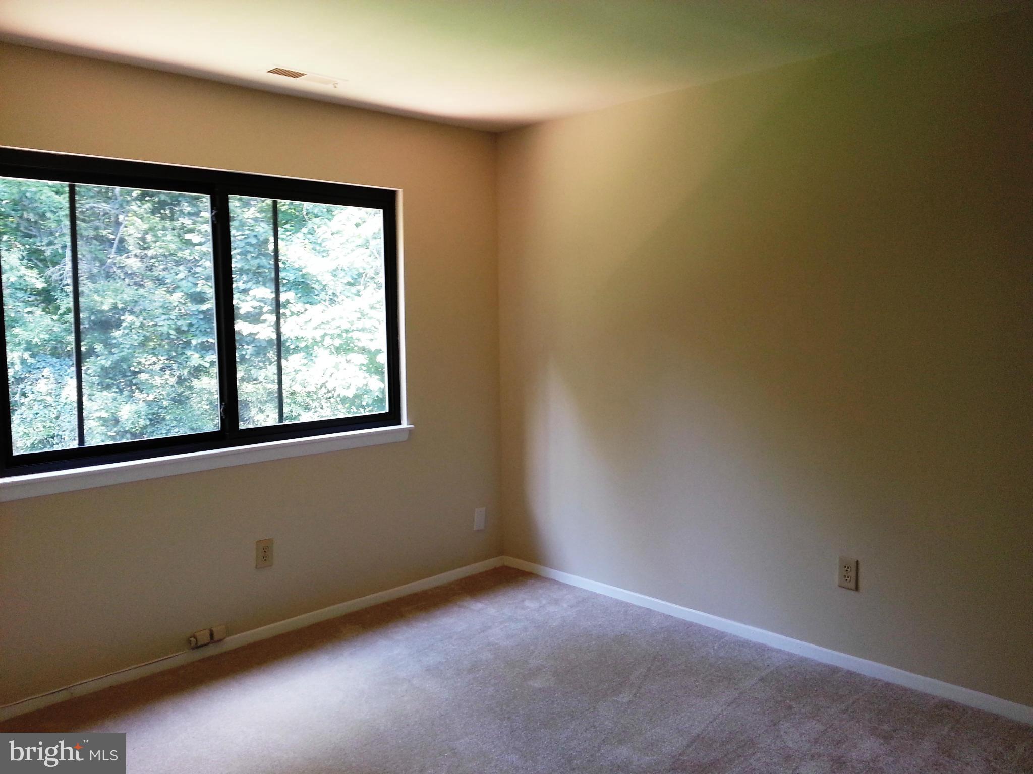 COUNTRY CLUB - Residential