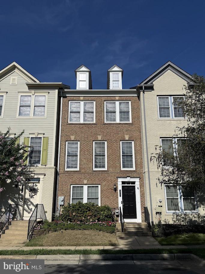 175 GREAT LAUREL SQUARE SE