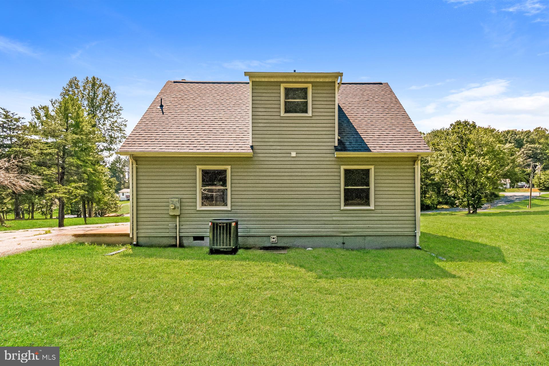 9577 ROYS LANE