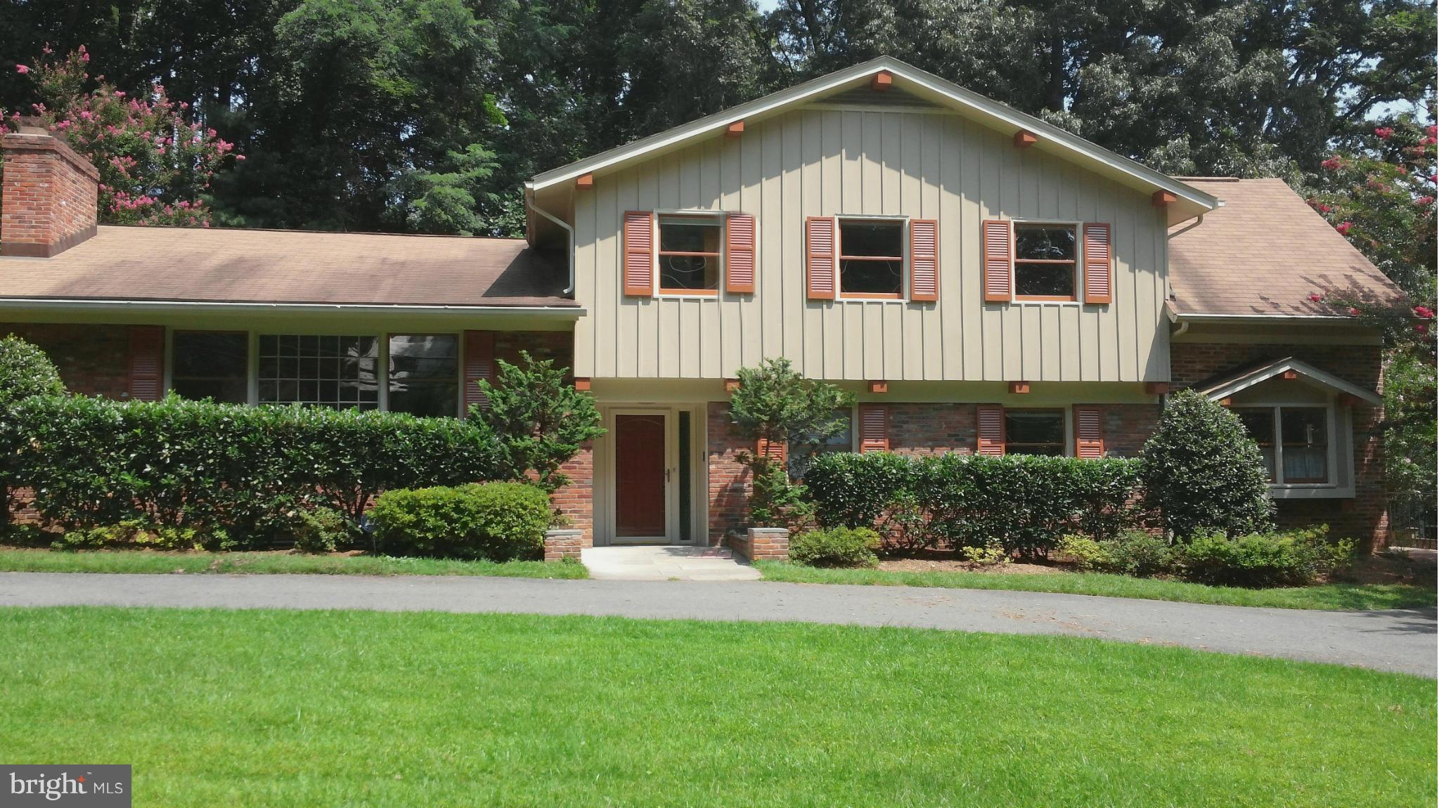 RIVERCREST - Residential Lease