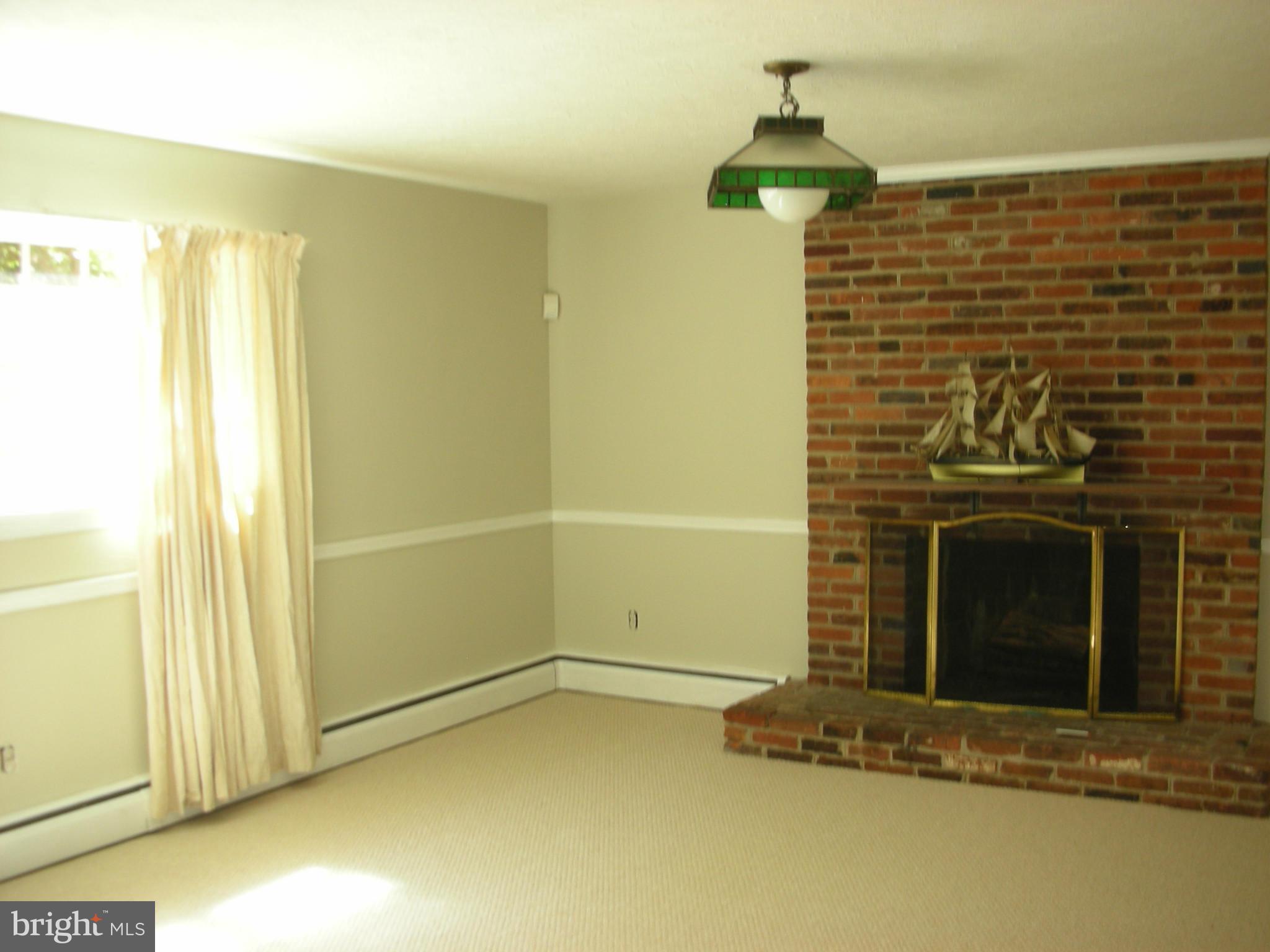 RIVERCREST - Residential Lease