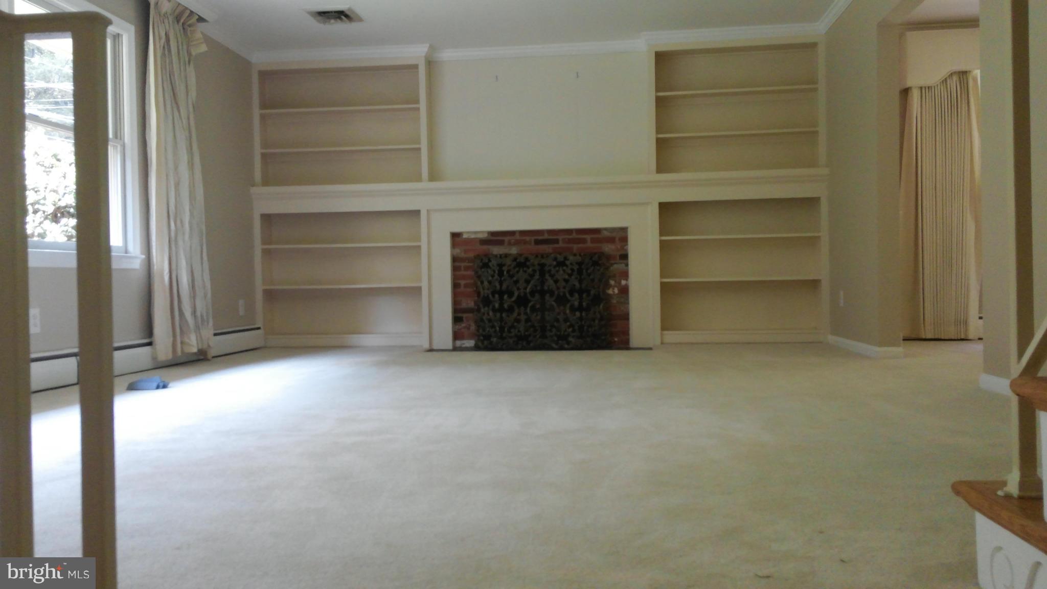 RIVERCREST - Residential Lease